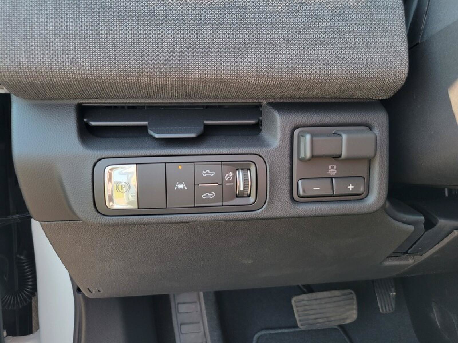 New 2026 GMC Sierra EV Elevation AWD/4WD image 12