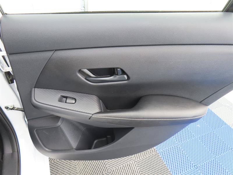 Used 2025 Nissan Sentra SV FWD image 31