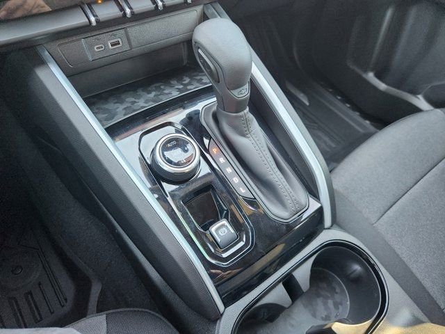 Used 2025 Chevrolet Colorado Trail Boss image 24