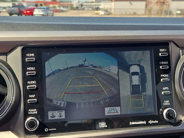 Used 2021 Toyota Tacoma Limited AWD/4WD image 17