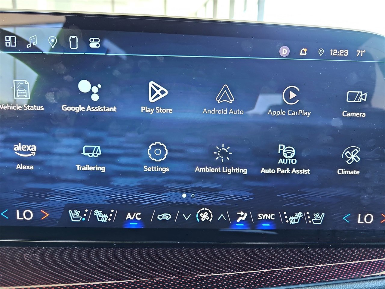 Certified 2024 Chevrolet Traverse RS w/ LPO, Floor Liner Package image 23