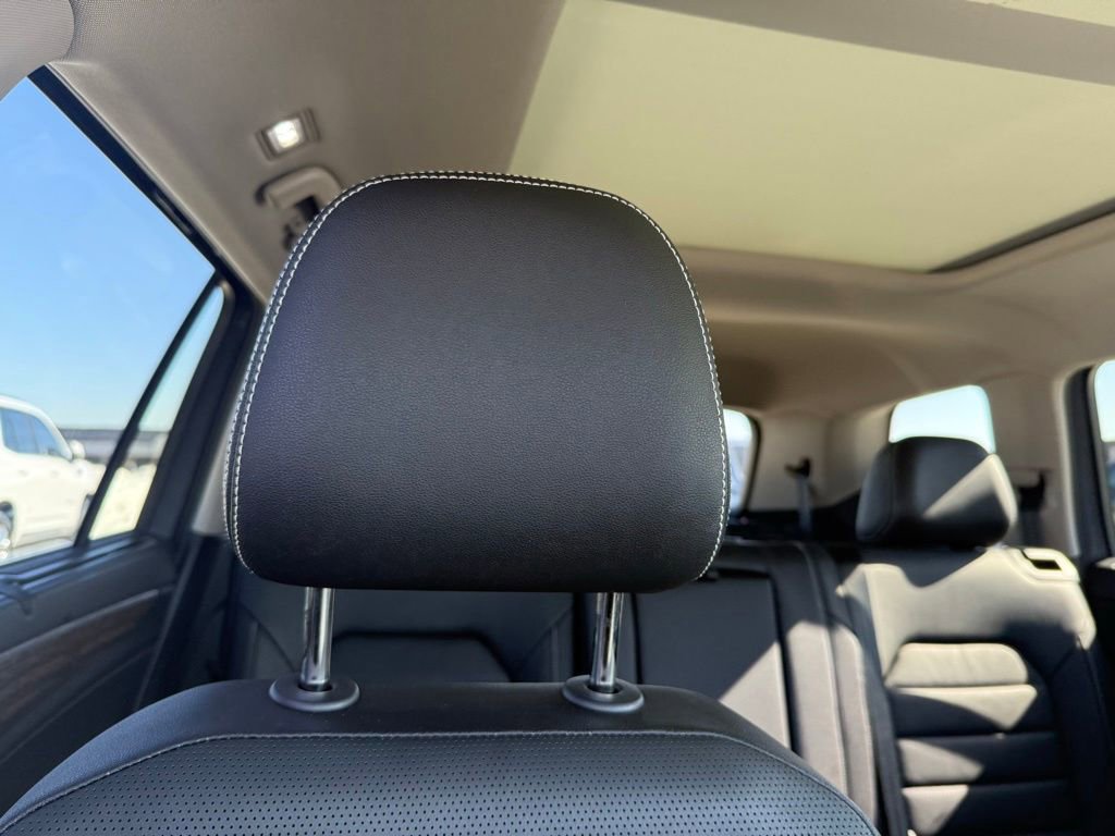 Used 2025 Volkswagen Atlas SEL image 32