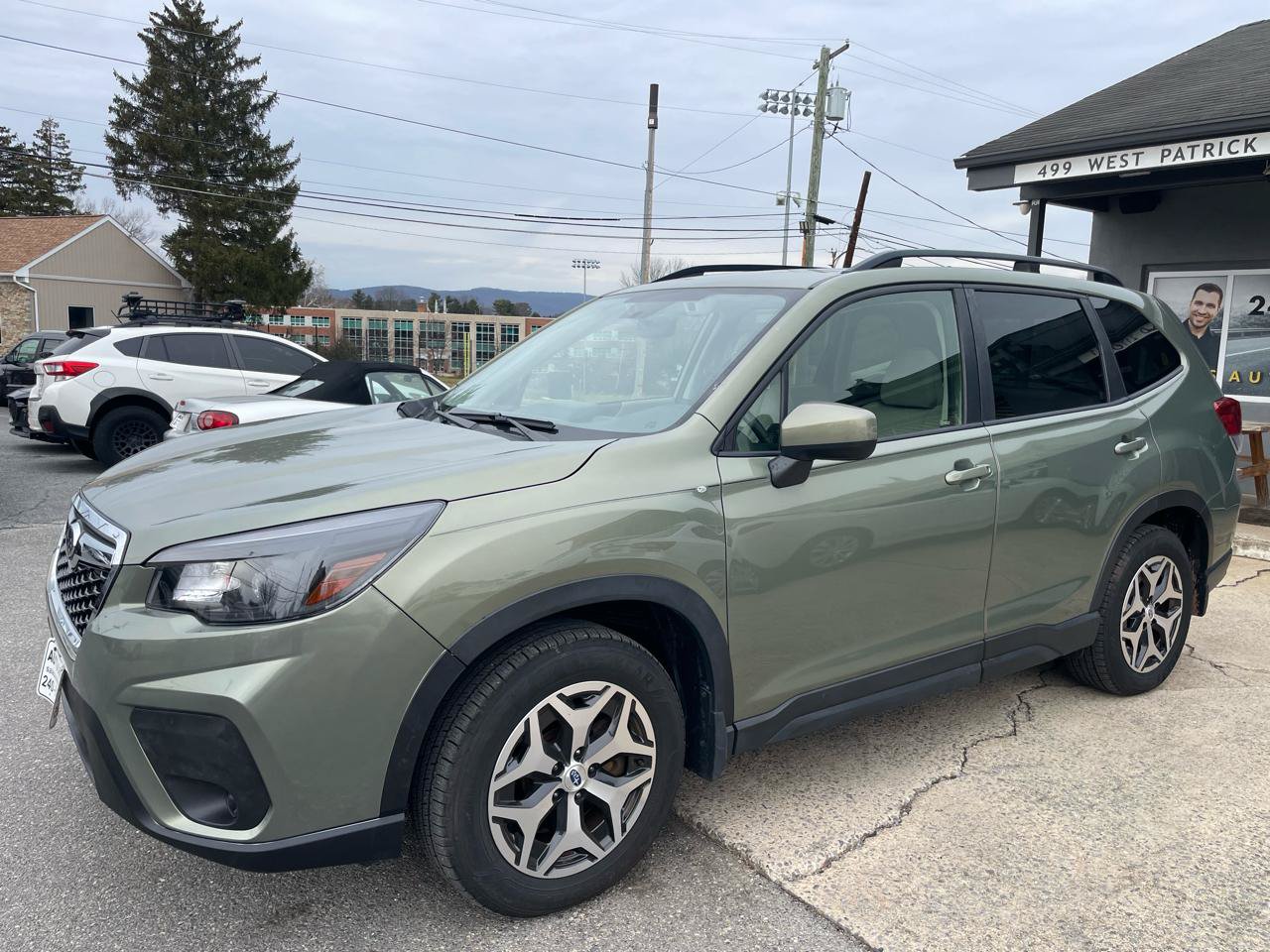 Used 2020 Subaru Forester Premium AWD/4WD image 8