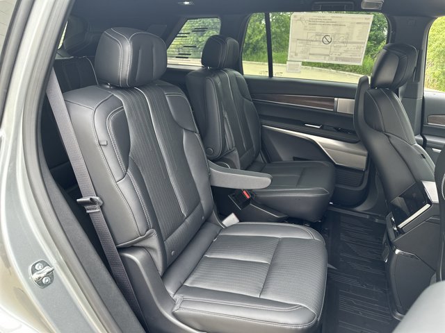 New 2026 Cadillac Vistiq Sport w/ LPO, Floor Liner Package image 30