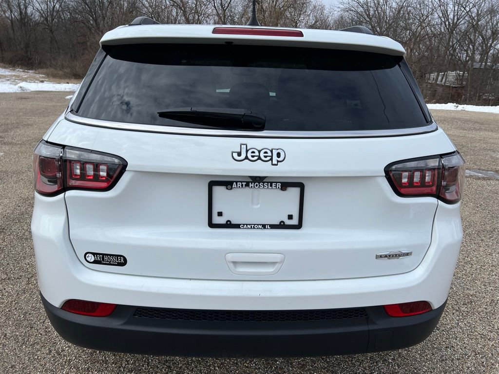 Used 2022 Jeep Compass Latitude image 4