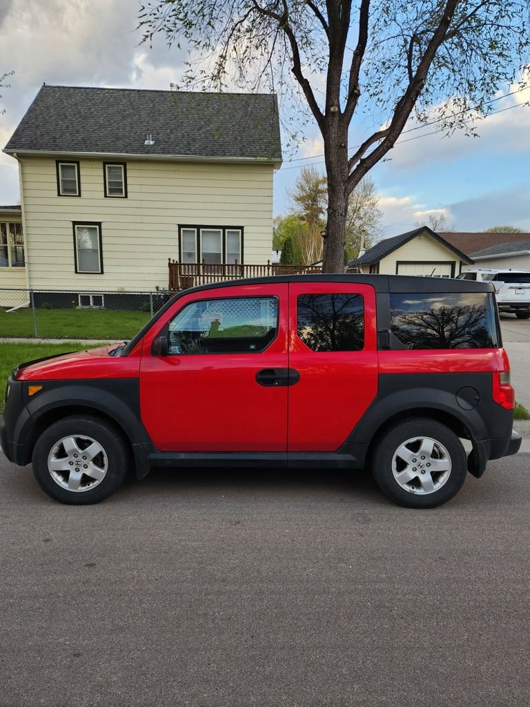 Used 2005 Honda Element EX image 24