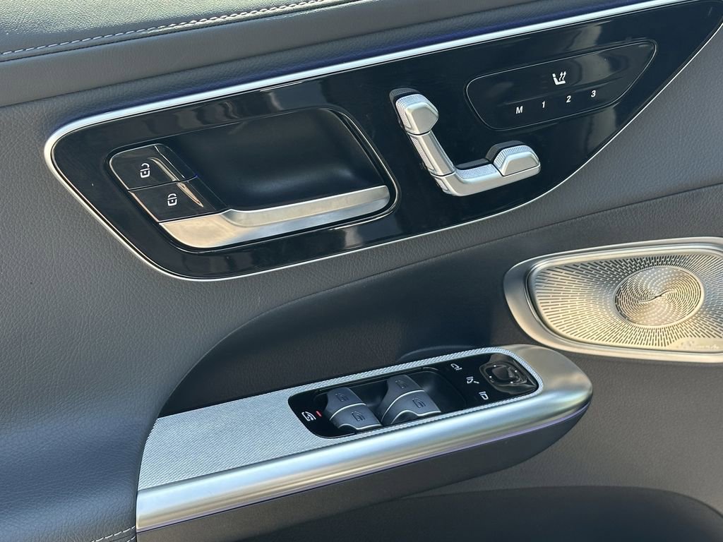 Certified 2025 Mercedes-Benz GLC 300 4MATIC image 11