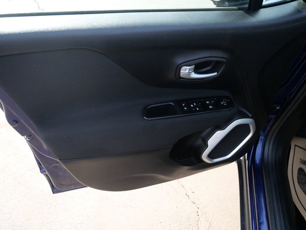 Used 2018 Jeep Renegade Sport w/ Power & Air Group image 17