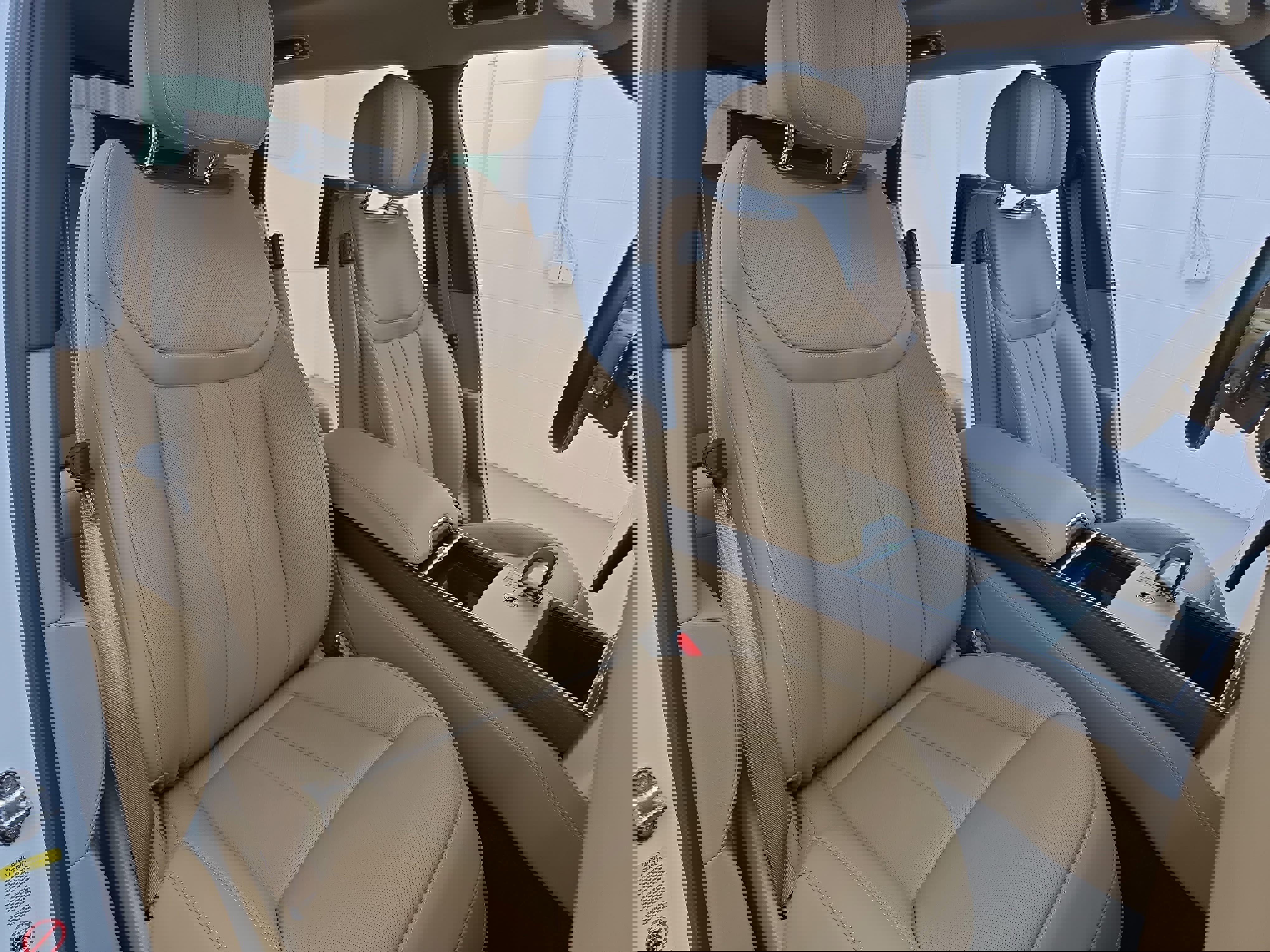 Certified 2025 Land Rover Range Rover Long Wheelbase Autobiography image 10