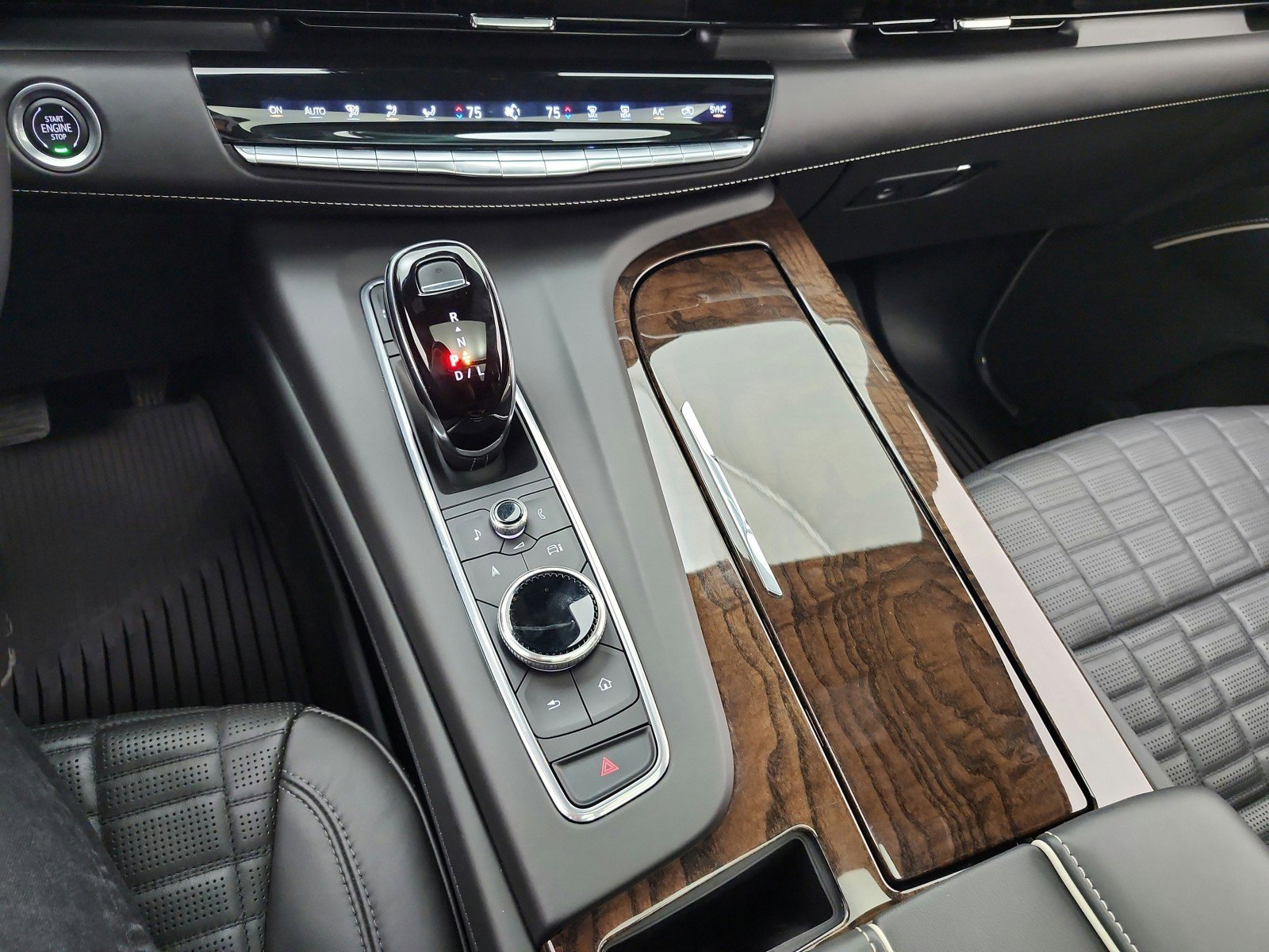 Used 2022 Cadillac Escalade Sport Platinum w/ Heavy-Duty Trailer Package image 10