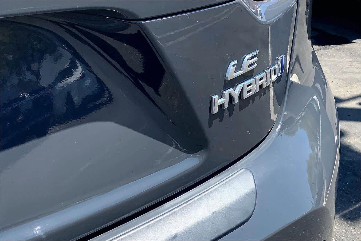 Used 2024 Toyota Corolla LE FWD image 9