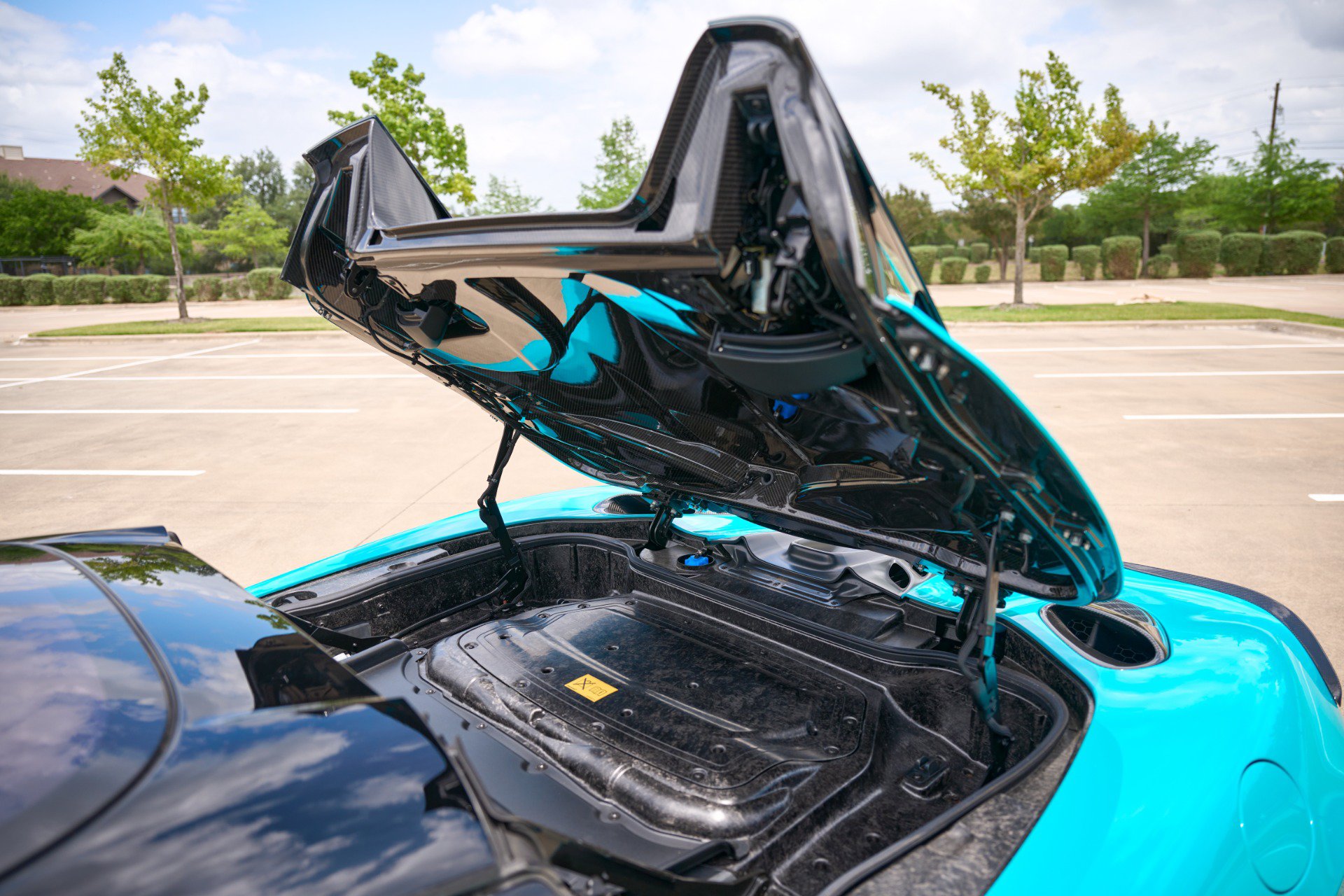 Used 2025 McLaren Artura Spider RWD image 58
