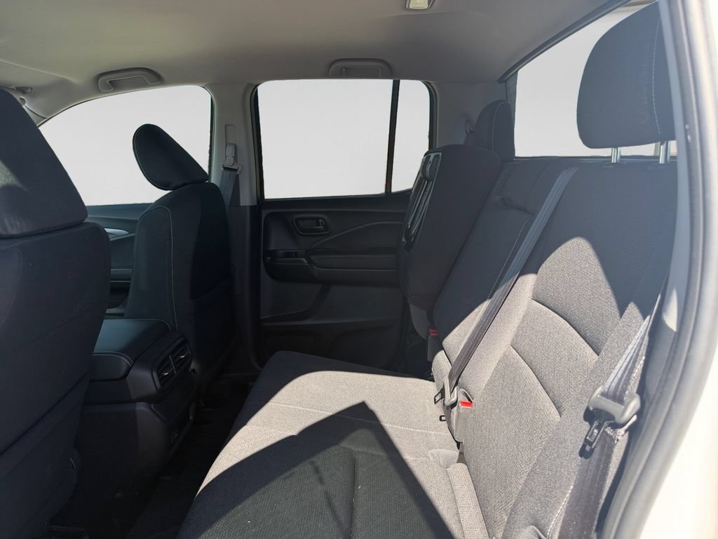 Used 2025 Honda Ridgeline Sport image 13