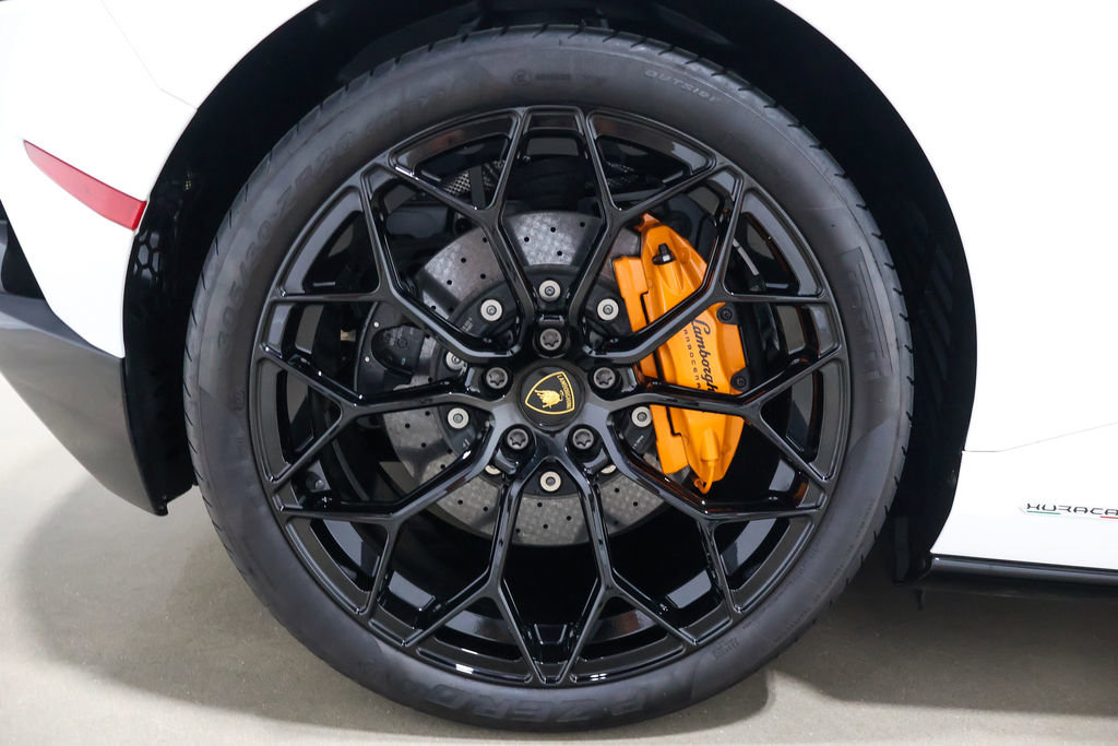 Used 2024 Lamborghini Huracan EVO image 49