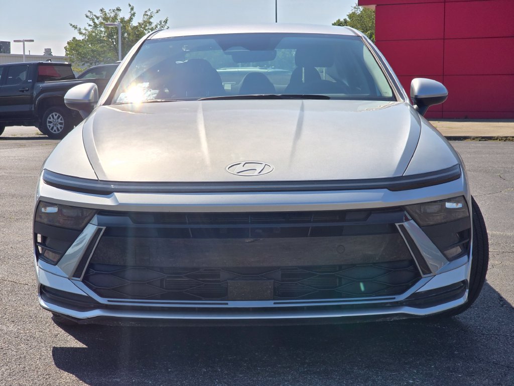 Used 2026 Hyundai Sonata Blue FWD image 9