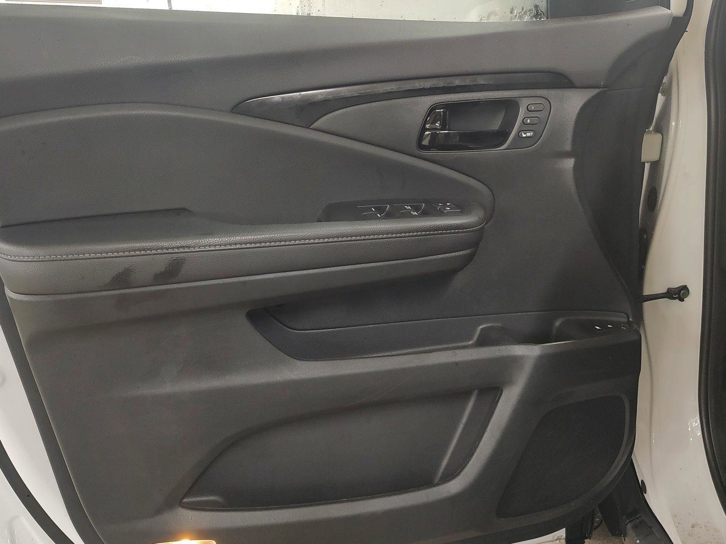 Used 2023 Honda Passport Elite image 23