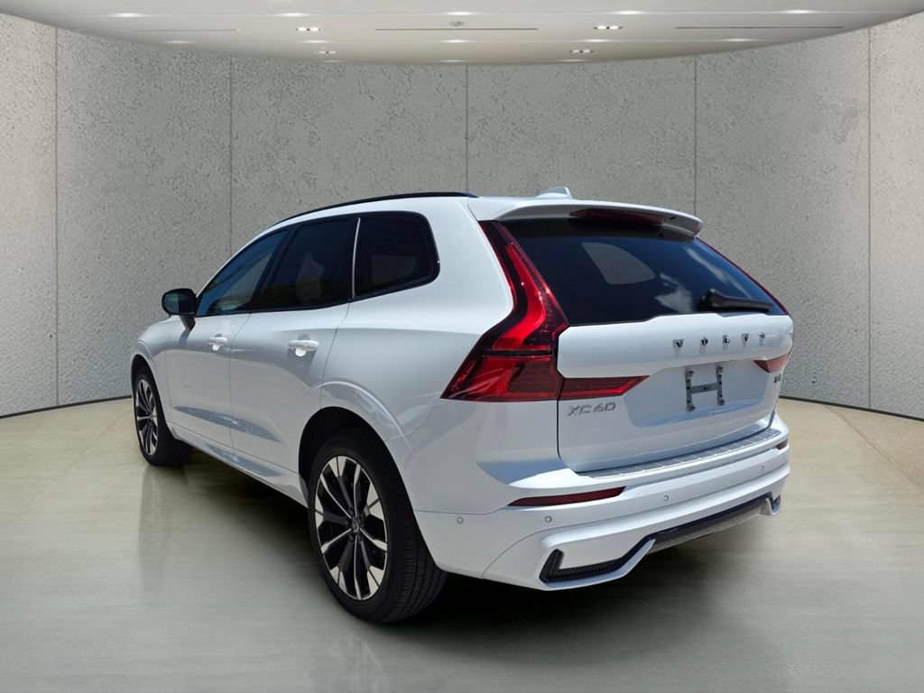 Used 2026 Volvo XC60 B5 Plus w/ Protection Package Premier AWD/4WD image 7