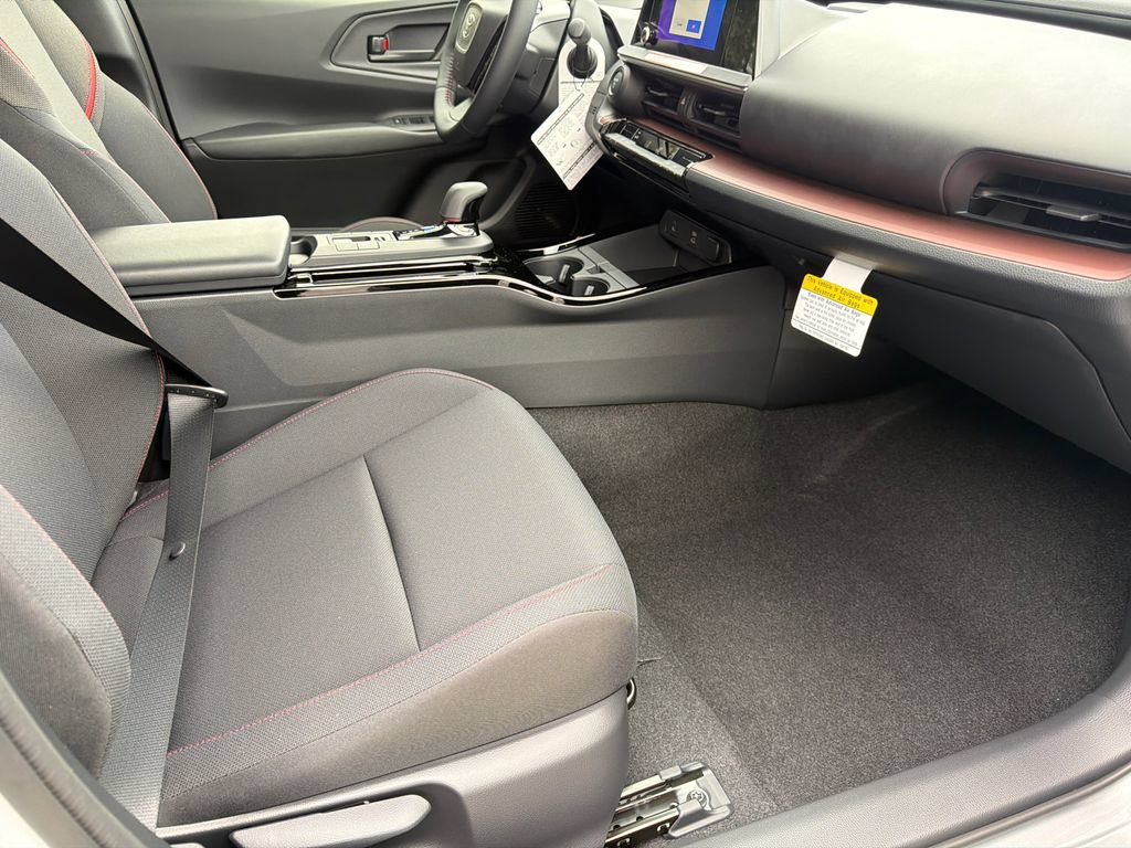 New 2026 Toyota Prius Plug-In Hybrid FWD image 14