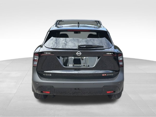 New 2026 Nissan Kicks SR AWD/4WD image 4