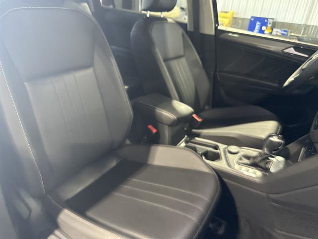 Certified 2022 Volkswagen Tiguan SE image 19