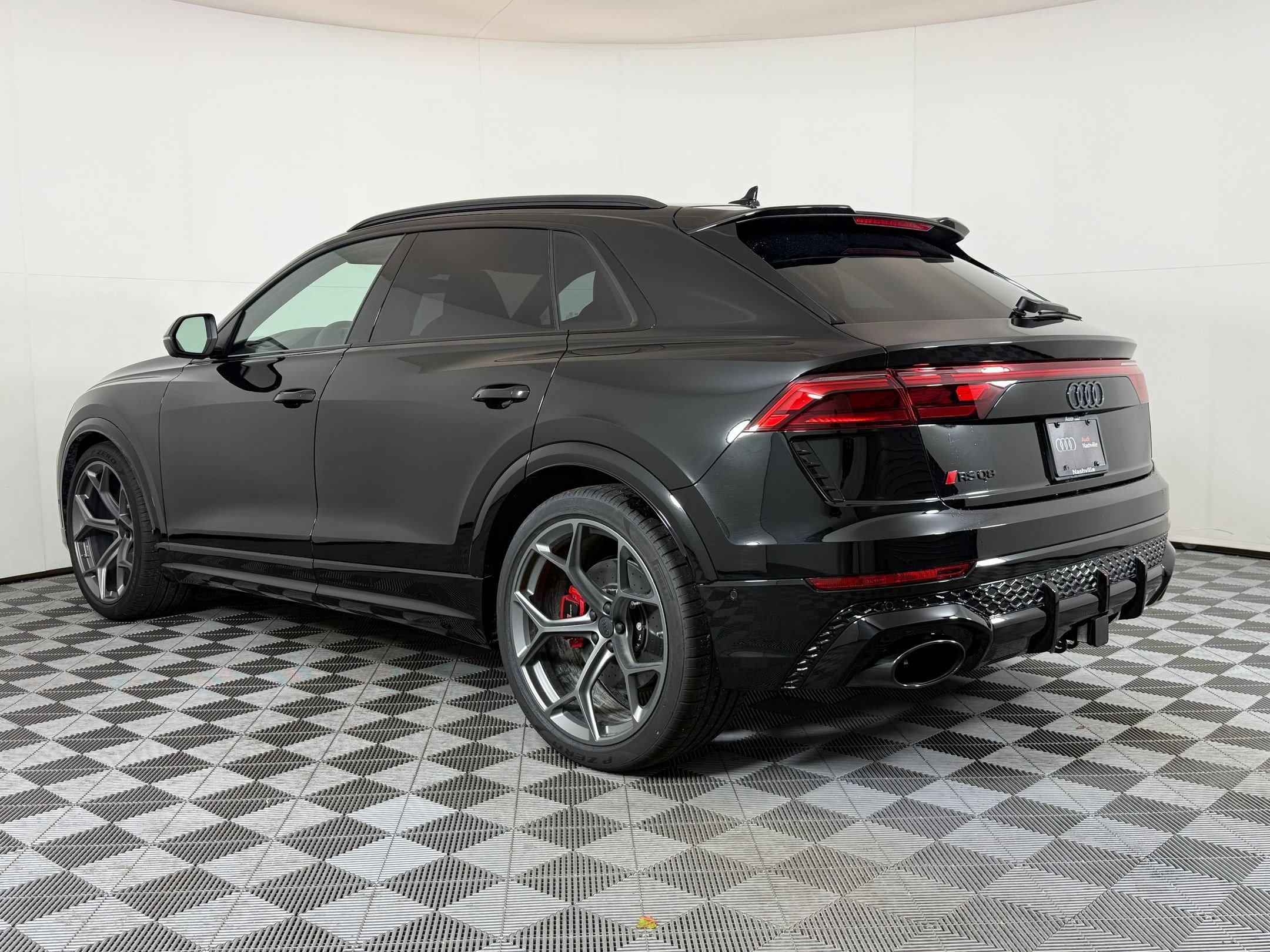 New 2026 Audi RS Q8 performance image 3