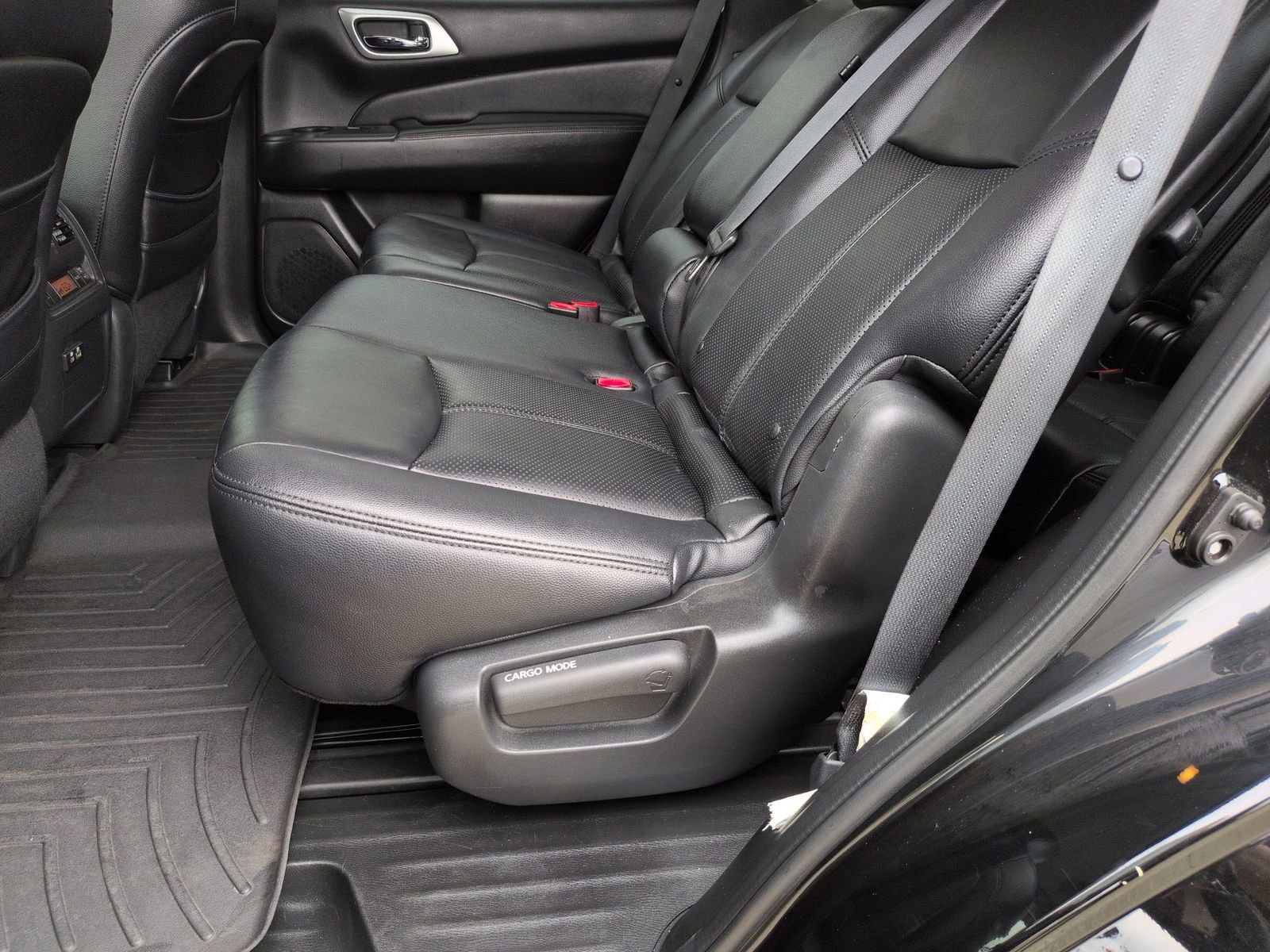 Certified 2019 Nissan Pathfinder S image 28