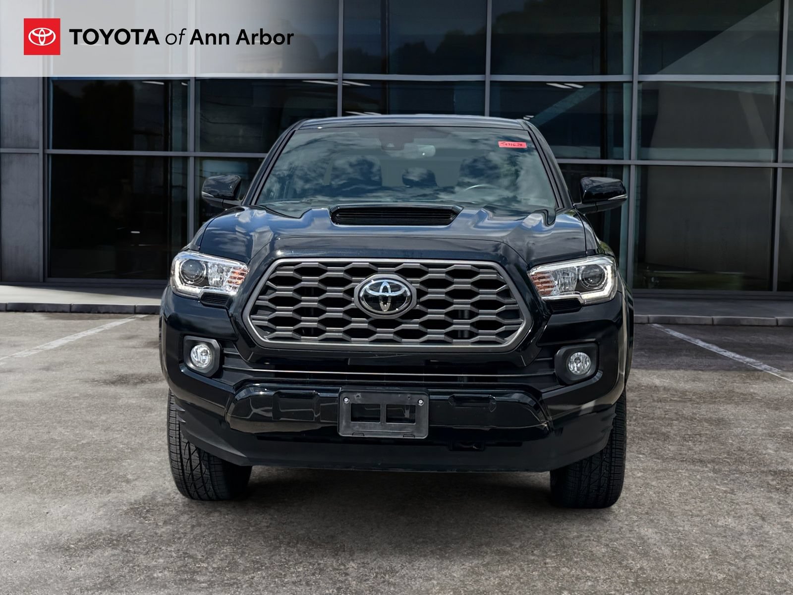 Used 2021 Toyota Tacoma TRD Sport AWD/4WD image 11