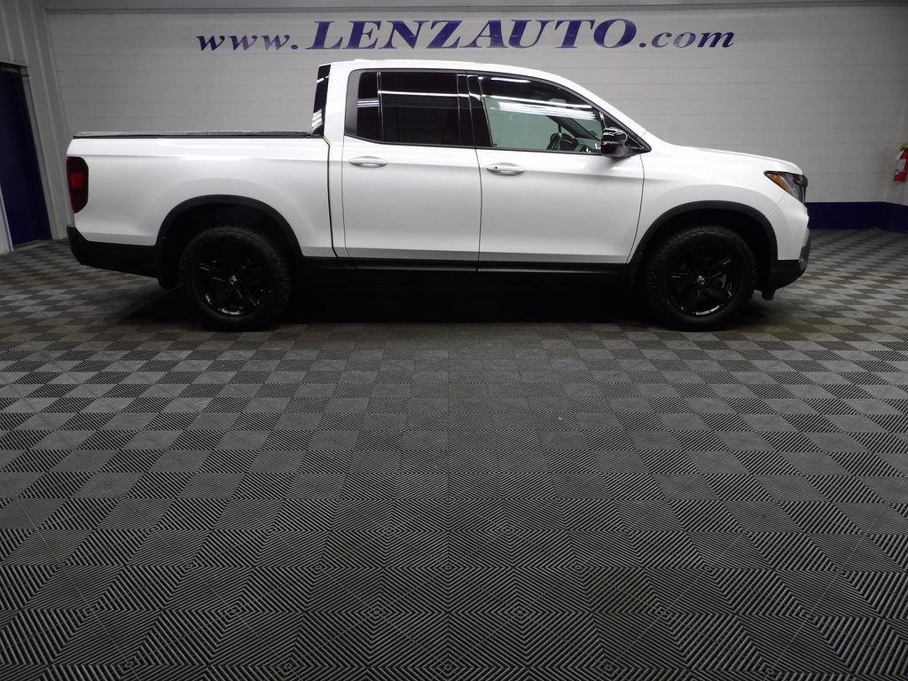 Used 2023 Honda Ridgeline Black Edition image 2