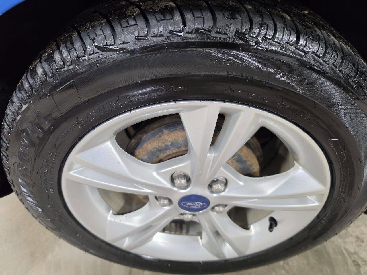 Used 2014 Ford Focus SE w/ SE Winter Package image 10