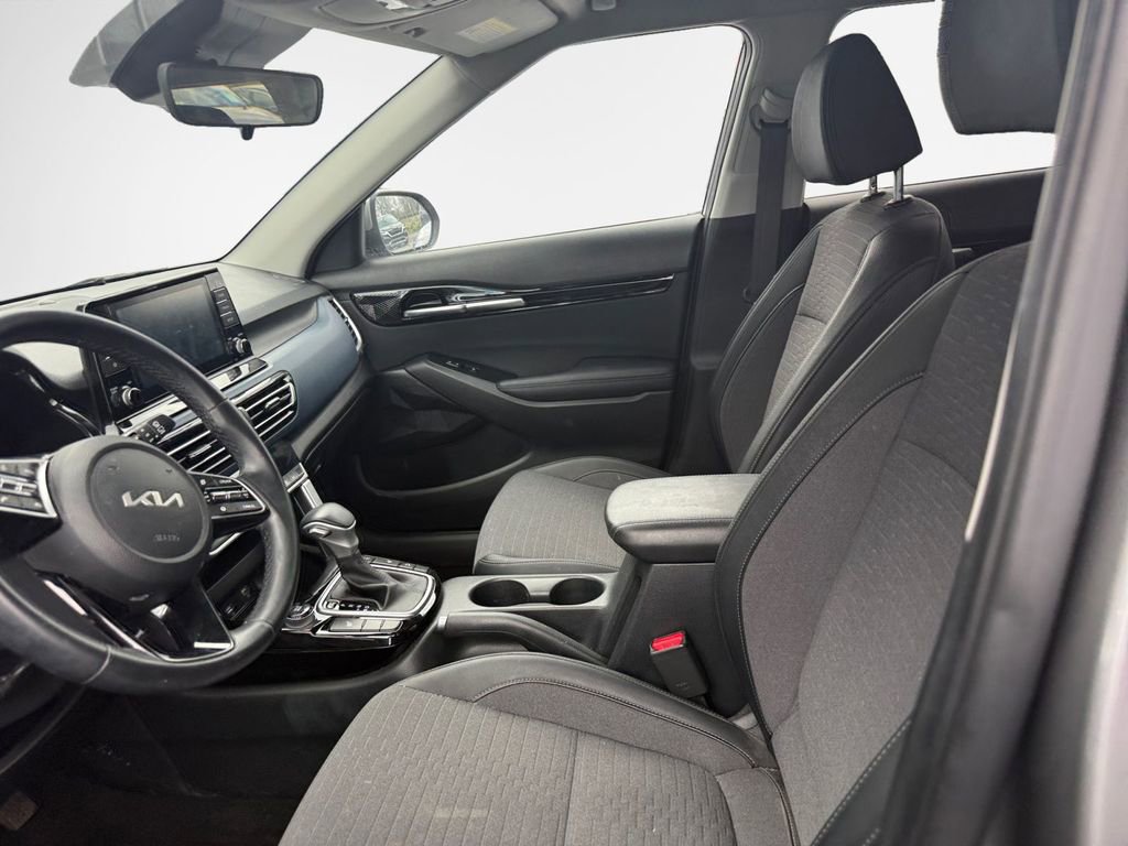 Certified 2023 Kia Seltos S image 15