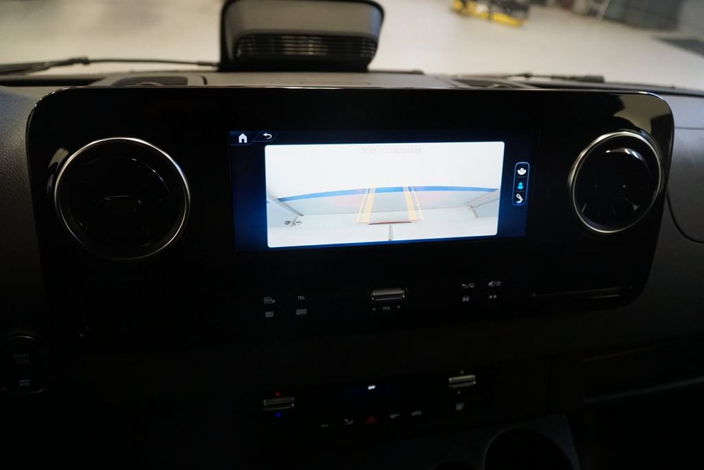 New 2025 Mercedes-Benz eSprinter 170 Cargo image 16