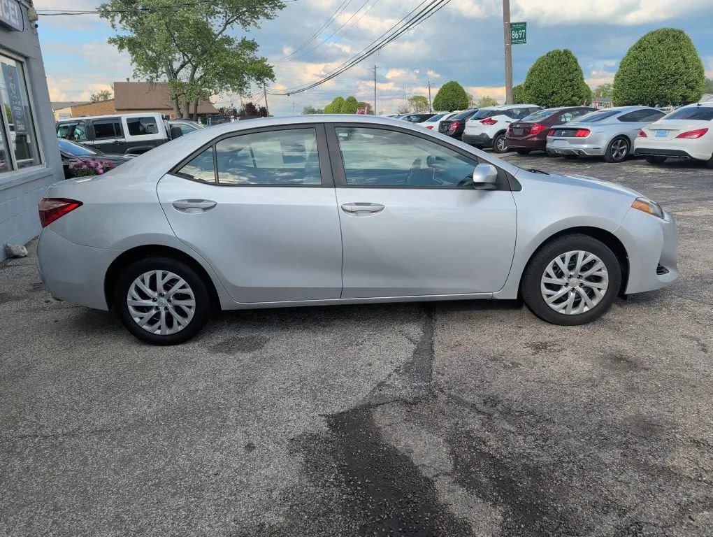 Used 2017 Toyota Corolla L FWD image 5
