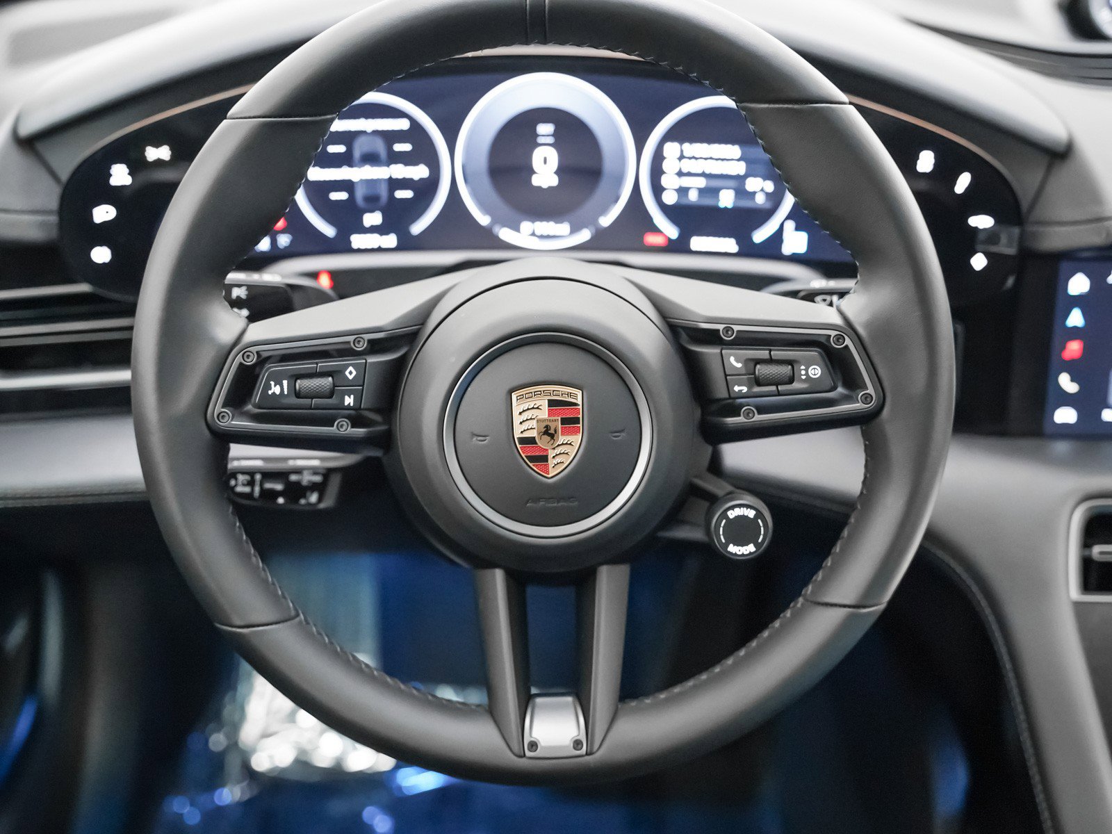 Certified 2025 Porsche Taycan 4 Cross Turismo image 16