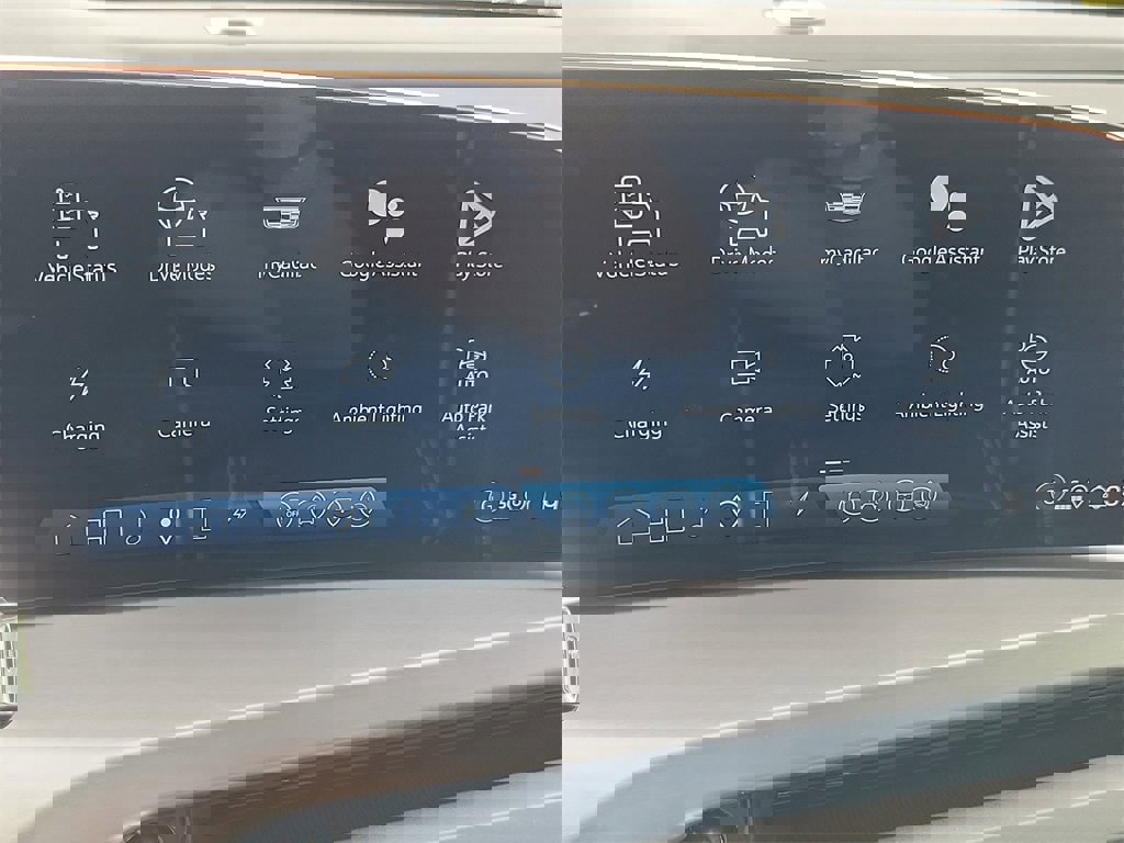 New 2026 Cadillac Vistiq Platinum image 16