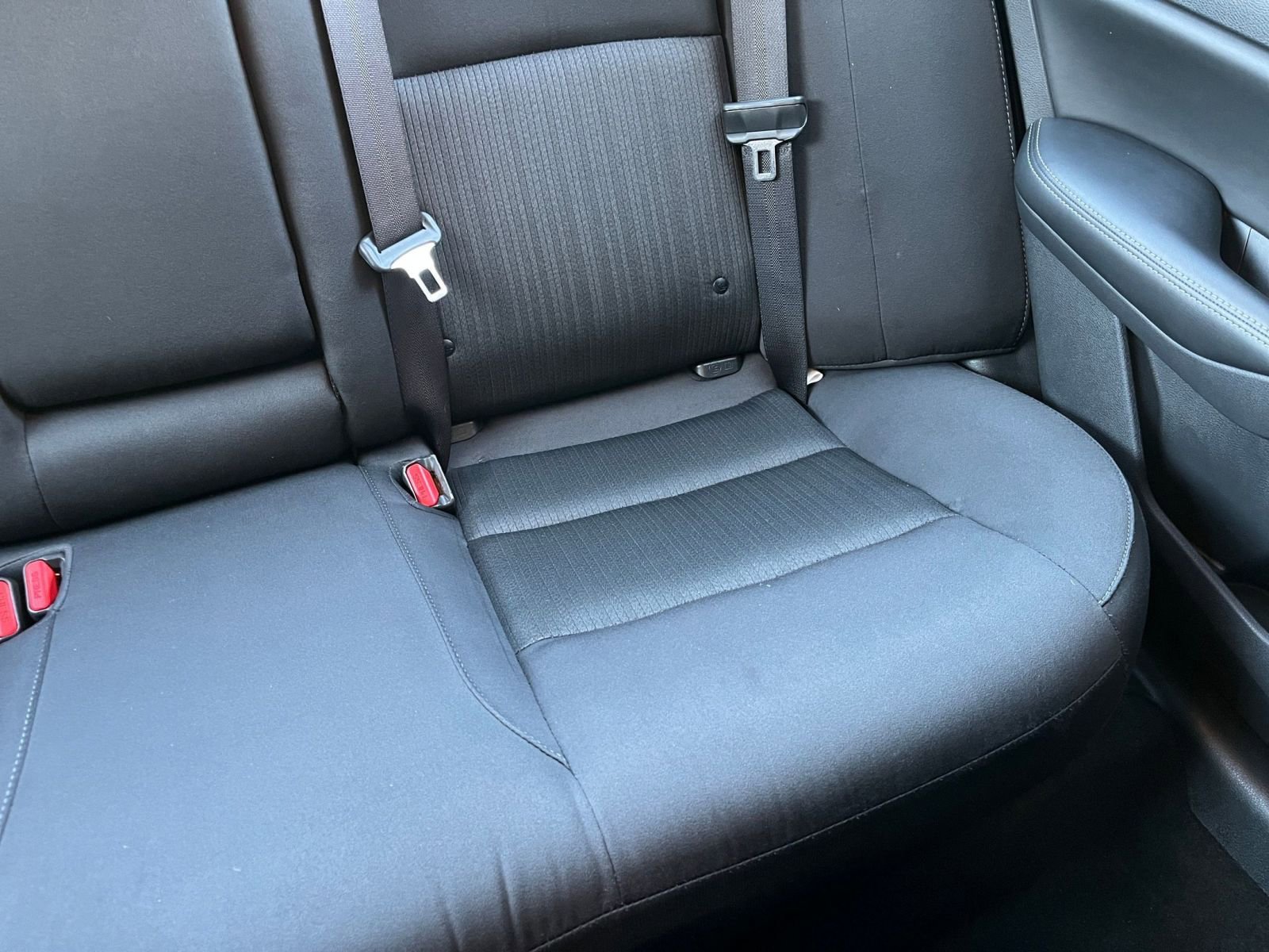 Used 2025 Nissan Altima 2.5 SV FWD image 38