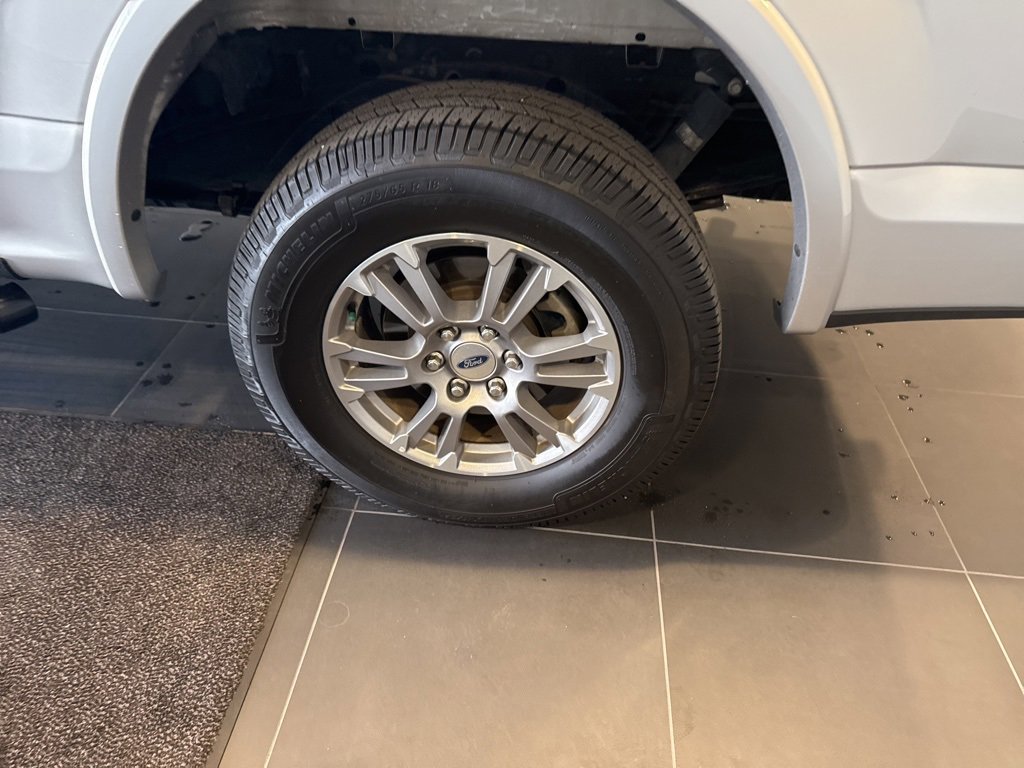 Used 2019 Ford F150 Lariat image 13