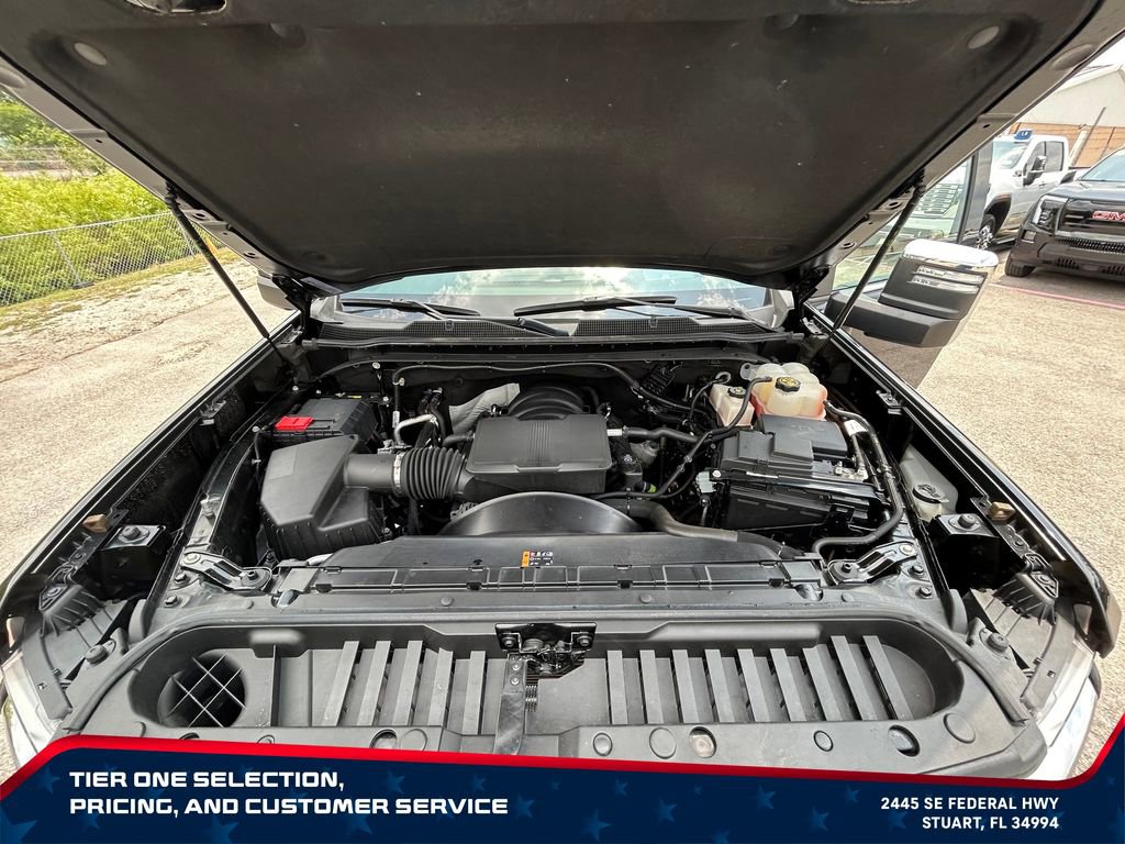 Used 2022 Chevrolet Silverado 2500 High Country w/ Technology Package AWD/4WD image 12