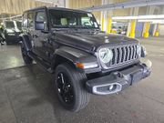 Used 2025 Jeep Wrangler Unlimited Sahara AWD/4WD image 3