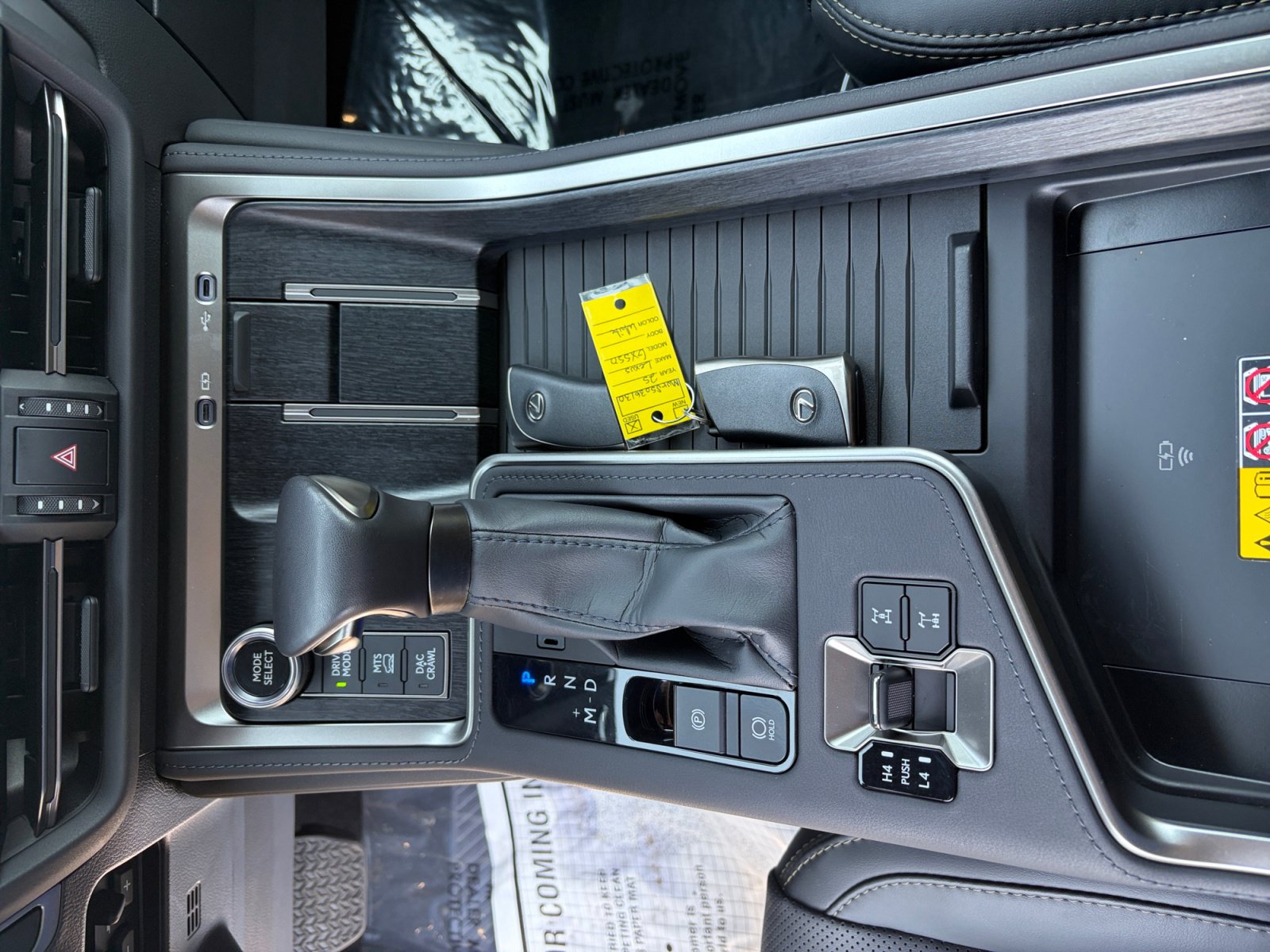 Used 2025 Lexus GX 550 w/ Accessory Package (CT) AWD/4WD image 23