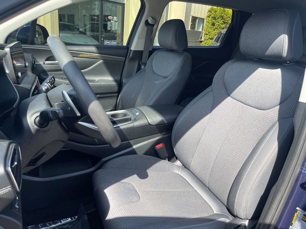 Used 2021 Hyundai Santa Fe SE FWD image 11