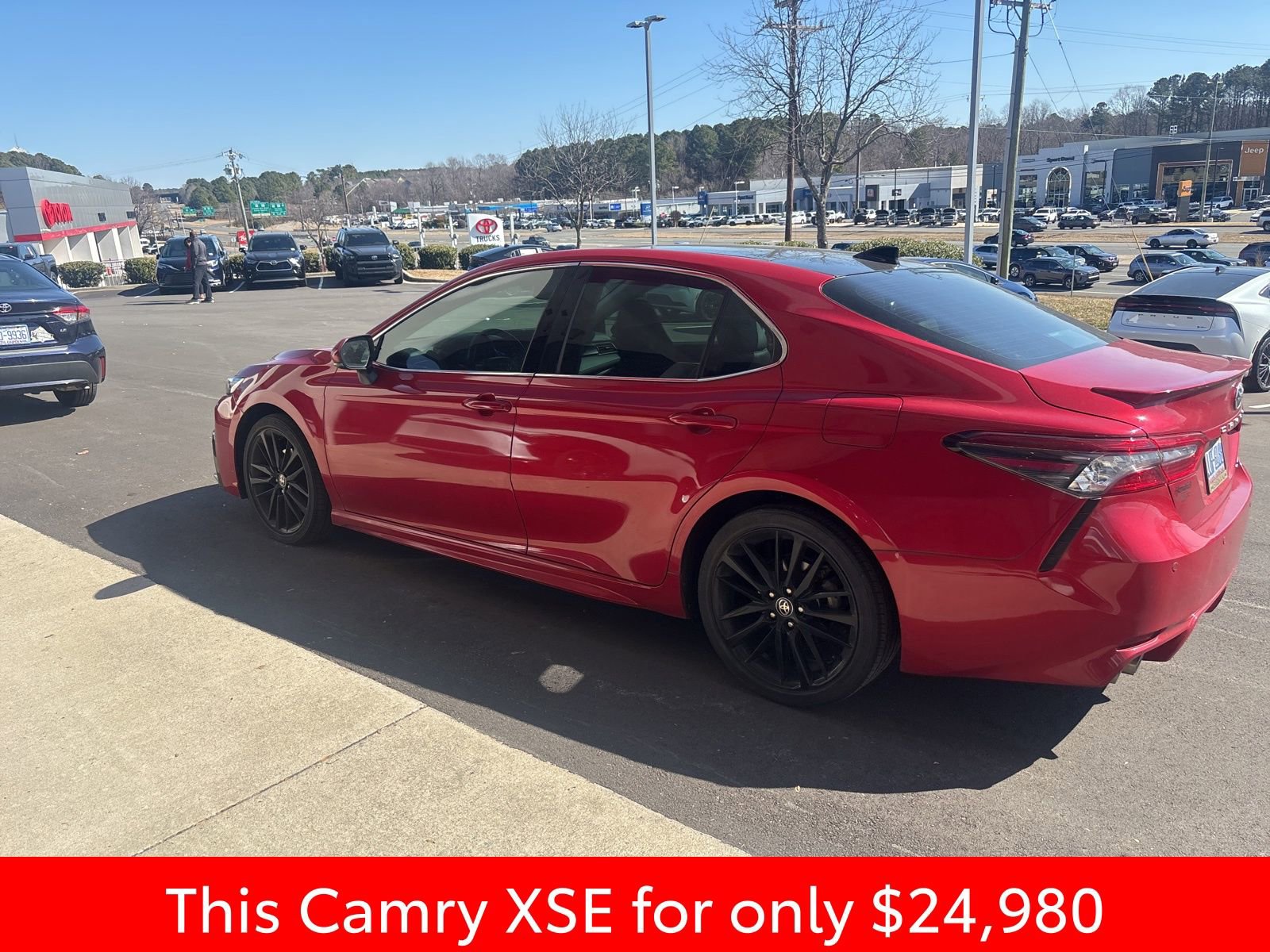 Used 2022 Toyota Camry XSE image 17