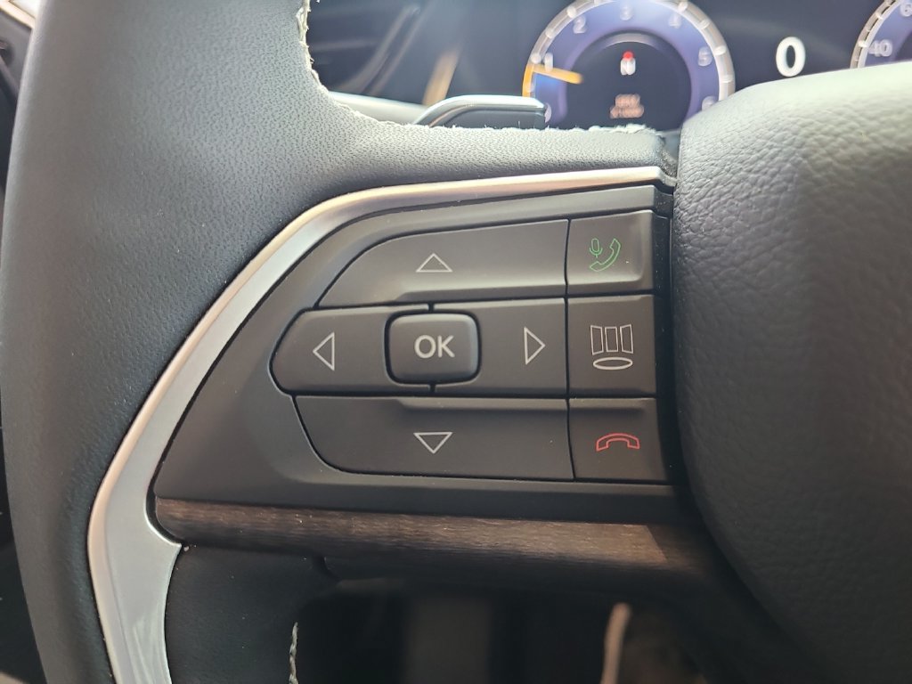 Used 2026 Jeep Grand Cherokee Altitude RWD image 19