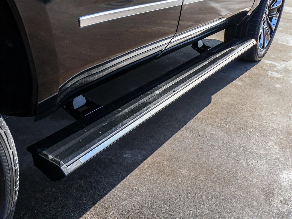 Used 2019 GMC Yukon Denali w/ Denali Ultimate Package image 11