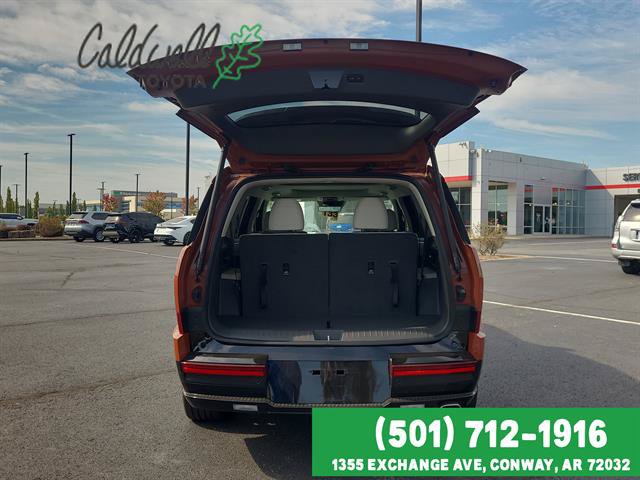 Used 2025 Hyundai Santa Fe Calligraphy FWD image 13