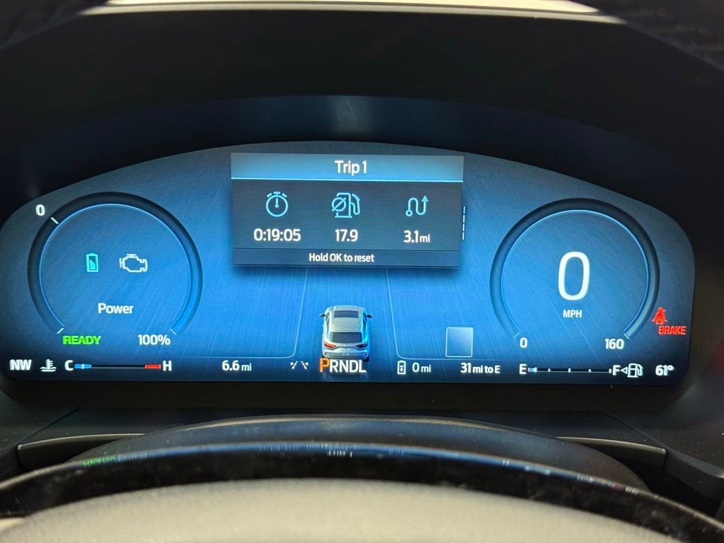 New 2025 Ford Escape SE w/ PHEV Premium Package image 34