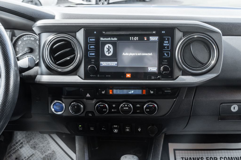 Used 2018 Toyota Tacoma TRD Off-Road image 17