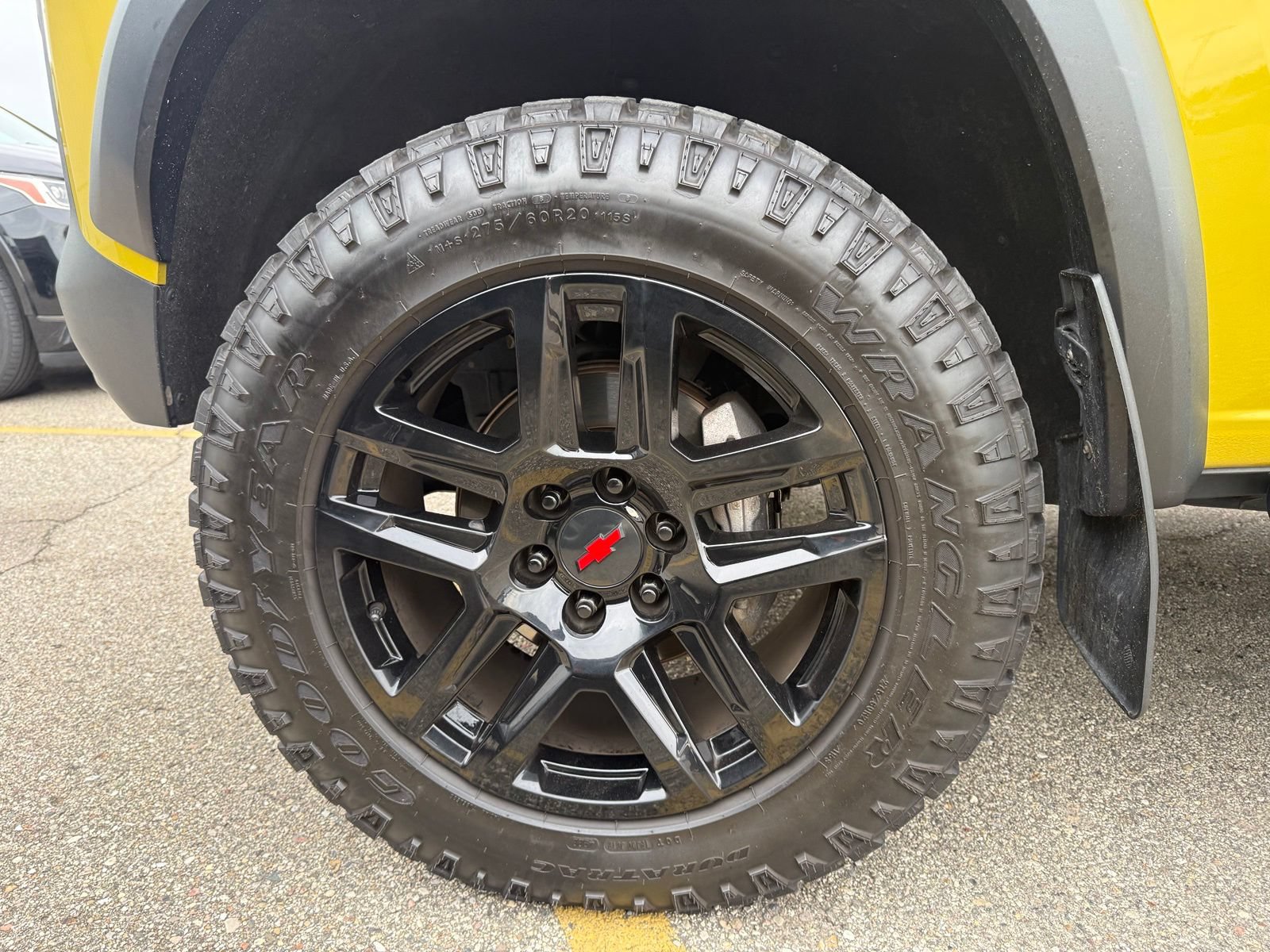 Used 2023 Chevrolet Colorado Trail Boss w/ LPO, Skid Plate Package AWD/4WD image 7