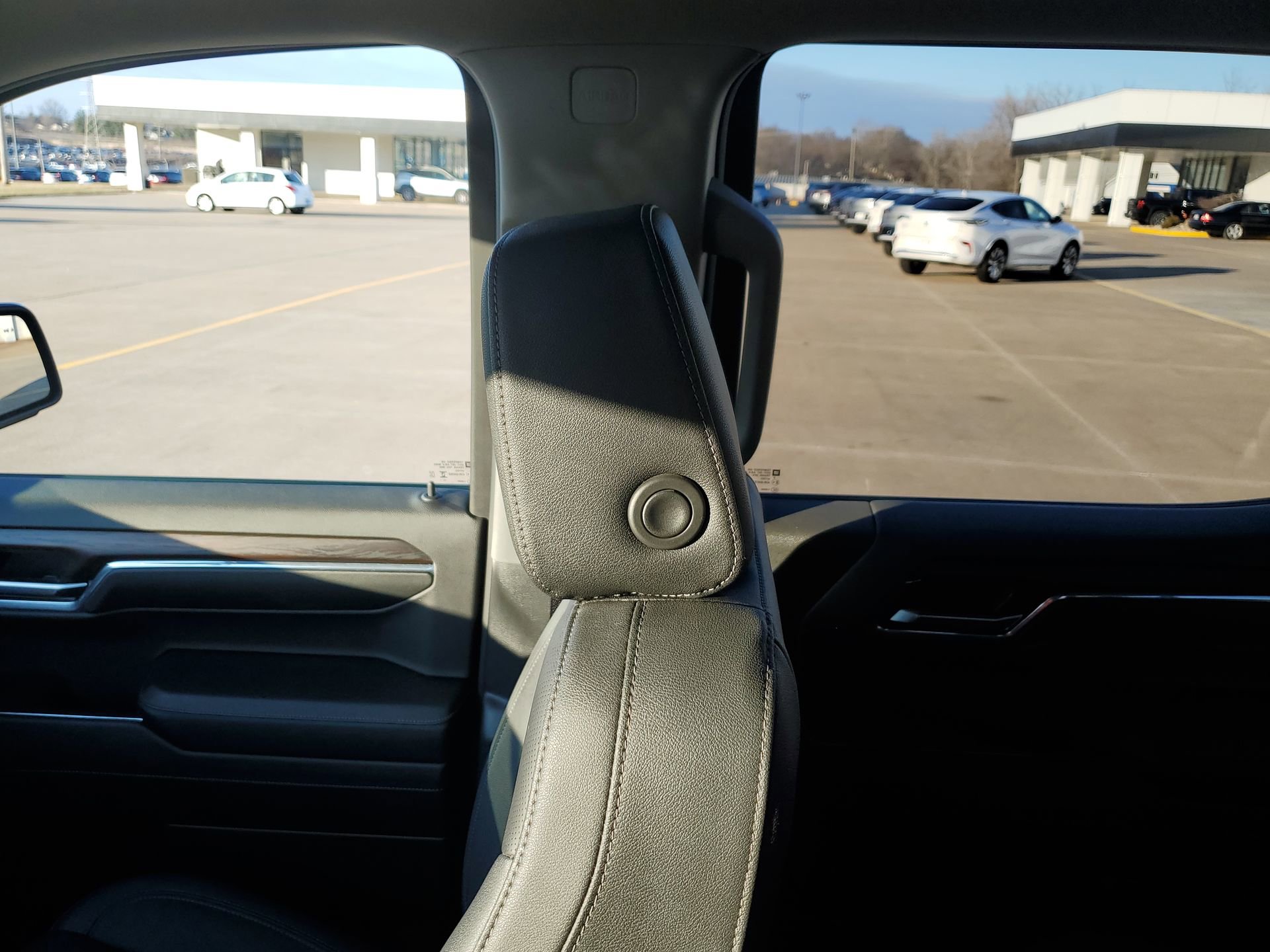 Used 2024 GMC Sierra 1500 SLT w/ SLT Premium Plus Package image 12