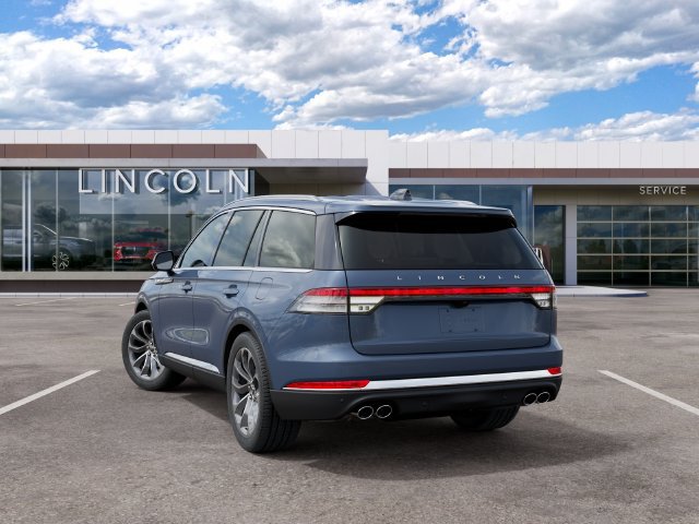New 2027 Lincoln Aviator AWD image 8