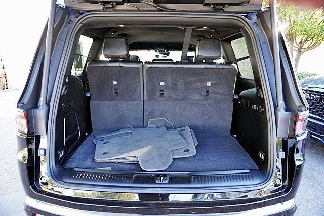 Used 2023 Jeep Wagoneer 2WD image 18